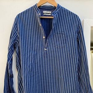Blue linen long sleeve shirt
